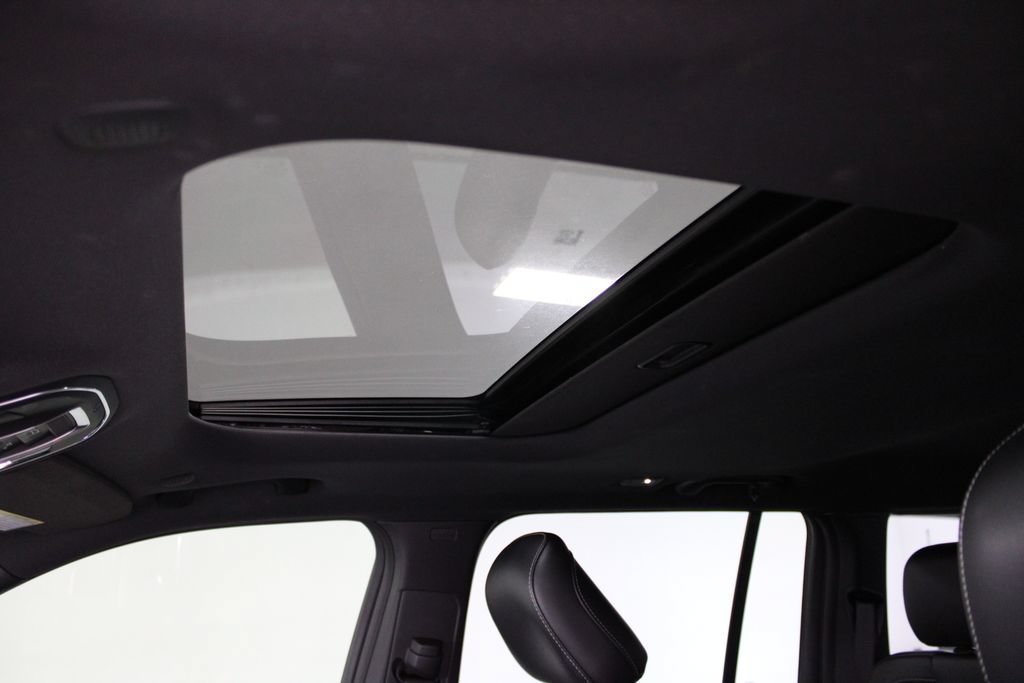 Used 2022 Jeep Grand Cherokee Altitude RWD image 41