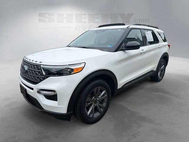 Certified 2023 Ford Explorer XLT w/ Equipment Group 202A AWD/4WD image 16