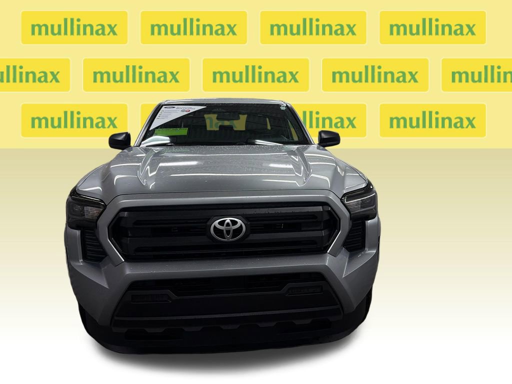Used 2025 Toyota Tacoma SR RWD image 15