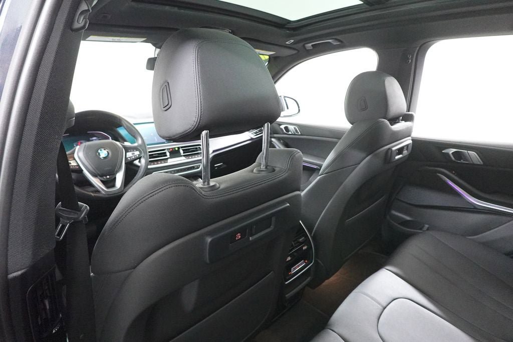 Used 2022 BMW X5 xDrive40i w/ Parking Assistance Package AWD/4WD image 26