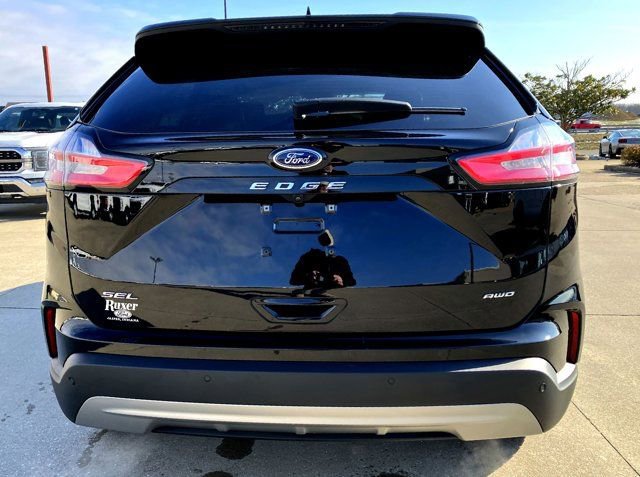 Certified 2024 Ford Edge SEL w/ Convenience Package image 5