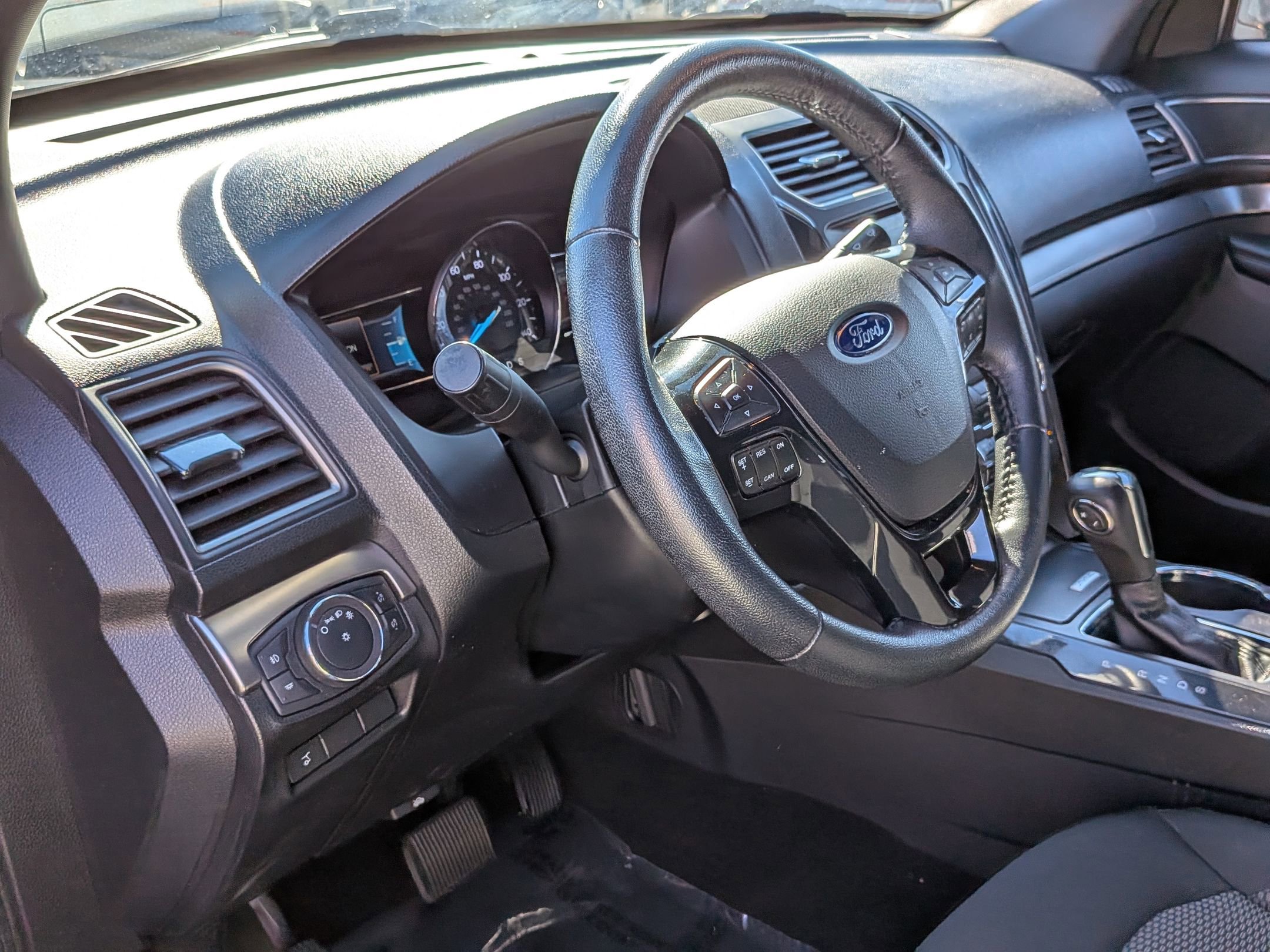 Certified 2019 Ford Explorer XLT w/ Equipment Group 201A image 15