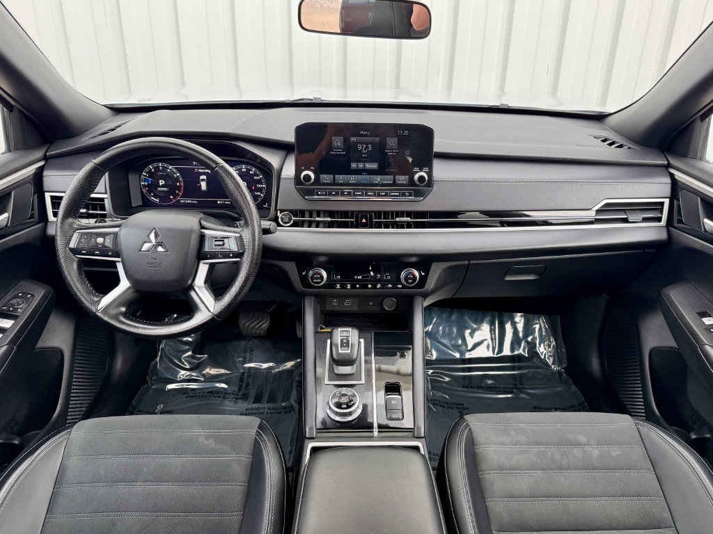 Used 2024 Mitsubishi Outlander SE Black Edition AWD/4WD image 37