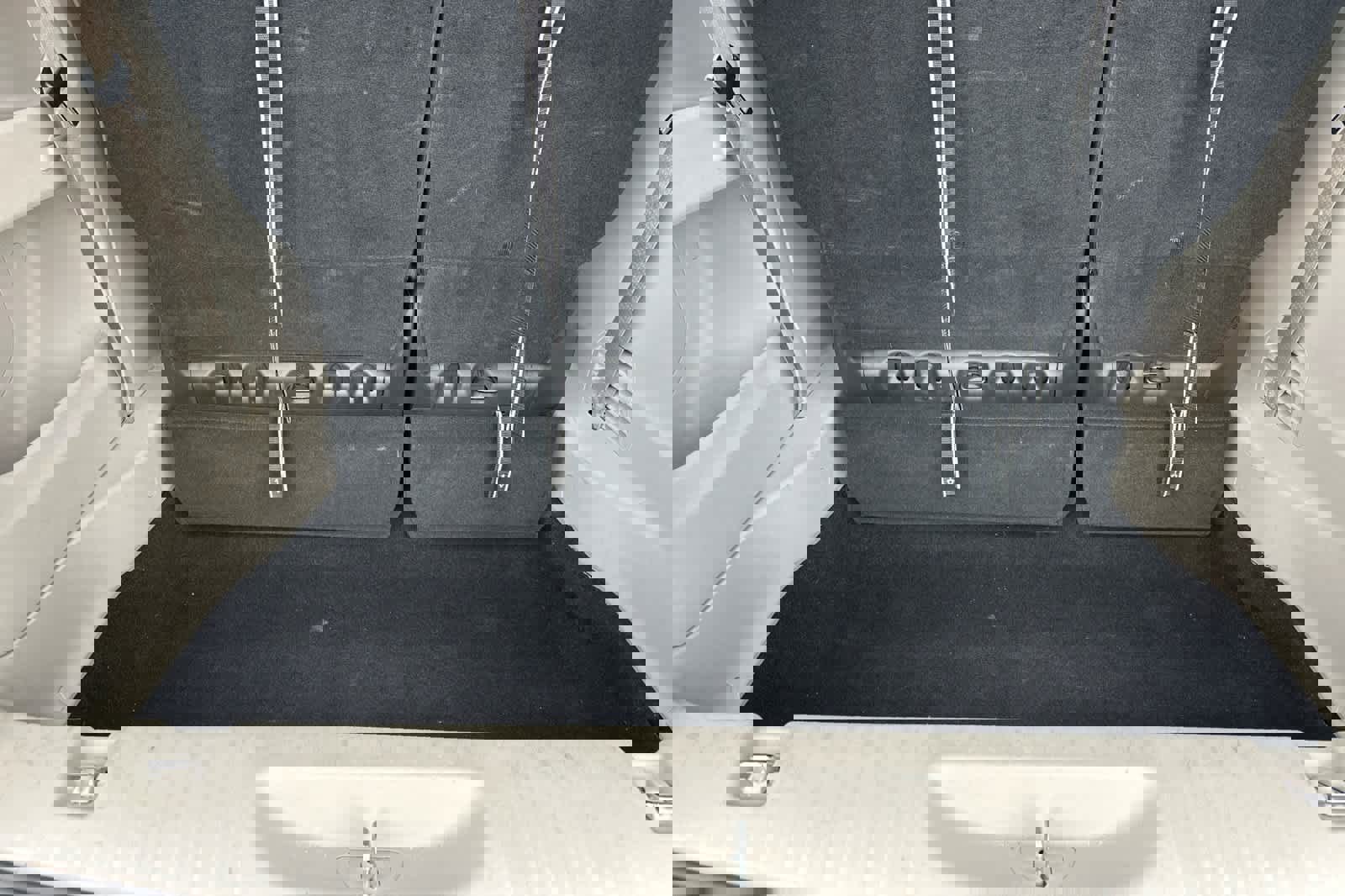 Used 2024 Chrysler Pacifica Touring-L image 16