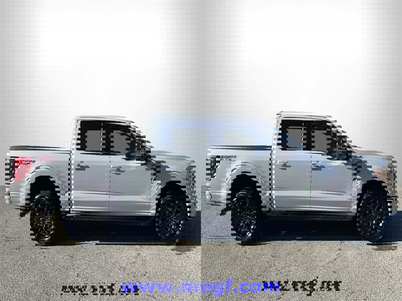 Certified 2022 Ford F150 XLT w/ Equipment Group 302A High image 31