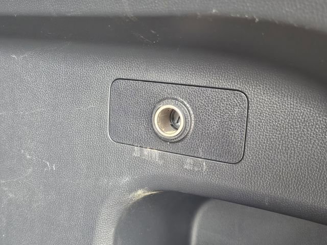 Used 2021 Toyota RAV4 XLE image 29