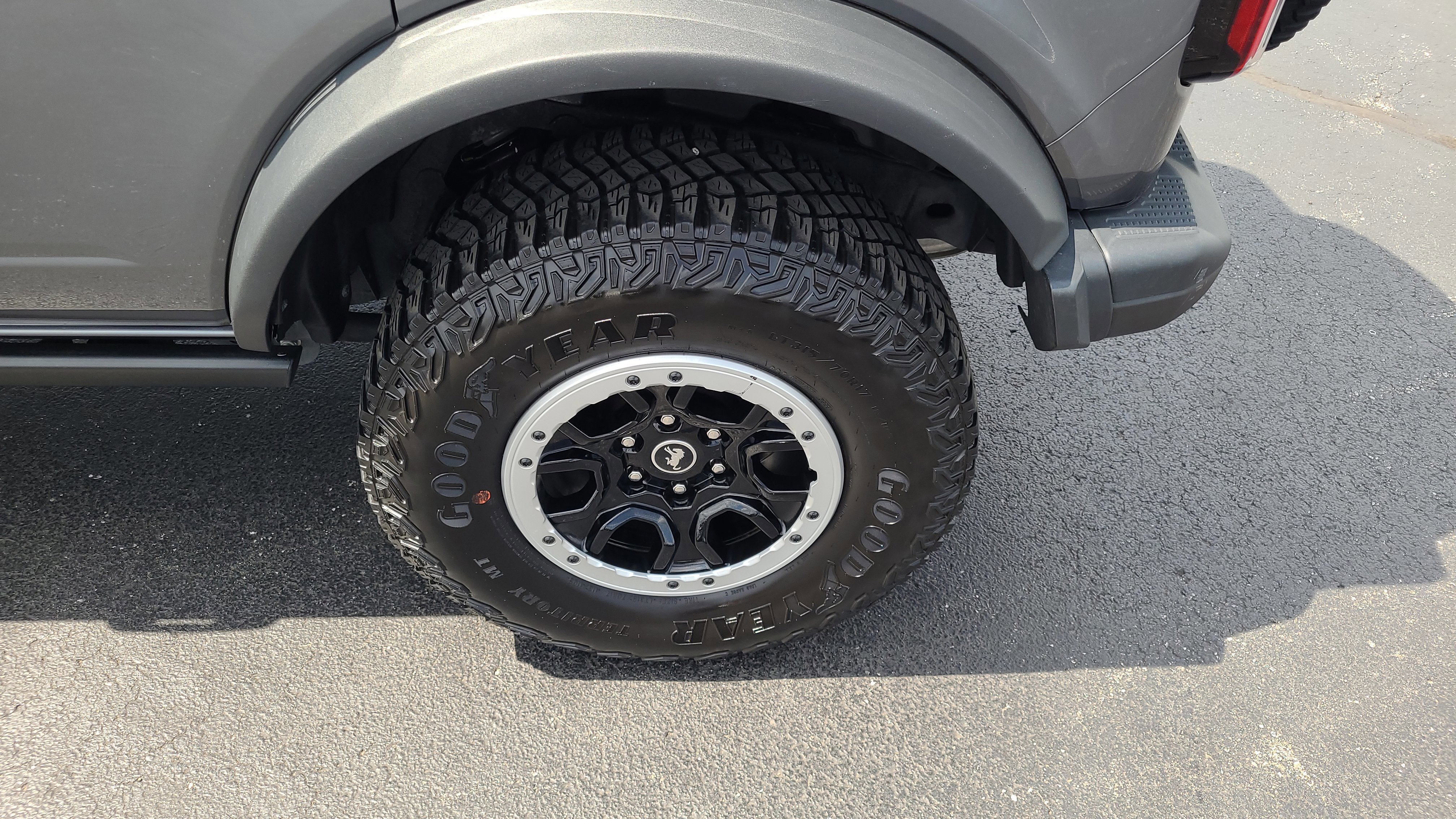 Certified 2022 Ford Bronco Badlands w/ Sasquatch Package AWD/4WD image 10