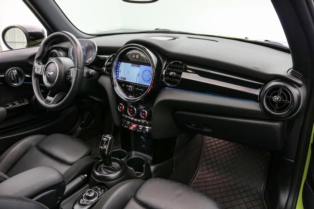 Used 2024 MINI Cooper S w/ Signature Upholstery Package image 35