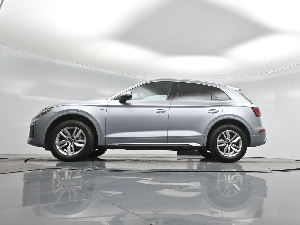 Used 2023 Audi Q5 2.0T Premium w/ Convenience Package image 21