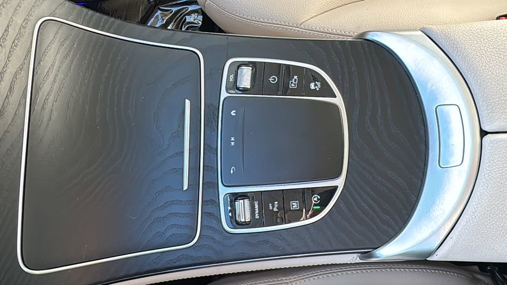 Used 2021 Mercedes-Benz GLC 300 image 15