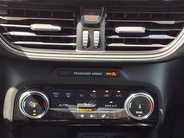 Certified 2022 Ford Escape SEL AWD/4WD image 10