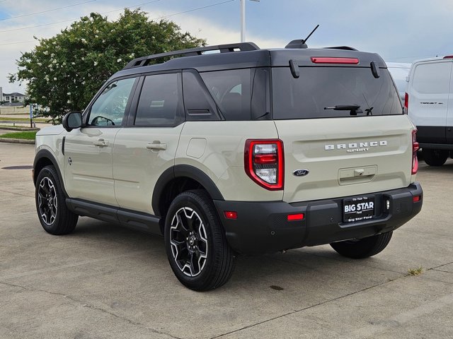 Certified 2025 Ford Bronco Sport Outer Banks w/ Outer Banks Tech Package+ AWD/4WD image 8