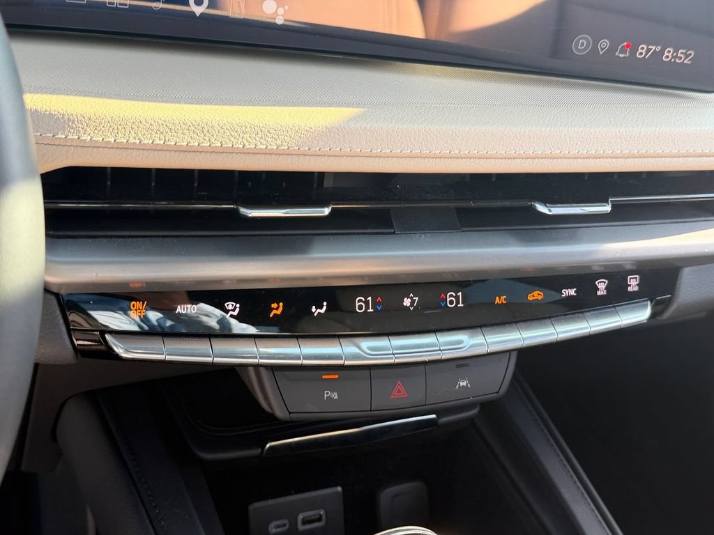 Used 2024 Cadillac XT4 Luxury FWD image 23