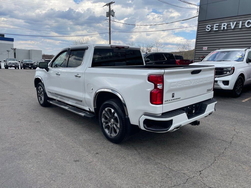Used 2024 Chevrolet Silverado 1500 High Country w/ Technology Package AWD/4WD image 4