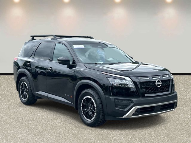 Used 2025 Nissan Pathfinder Rock Creek AWD/4WD image 3