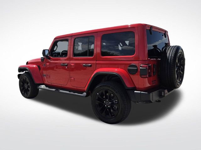 Used 2025 Jeep Wrangler Unlimited Sahara AWD/4WD image 7
