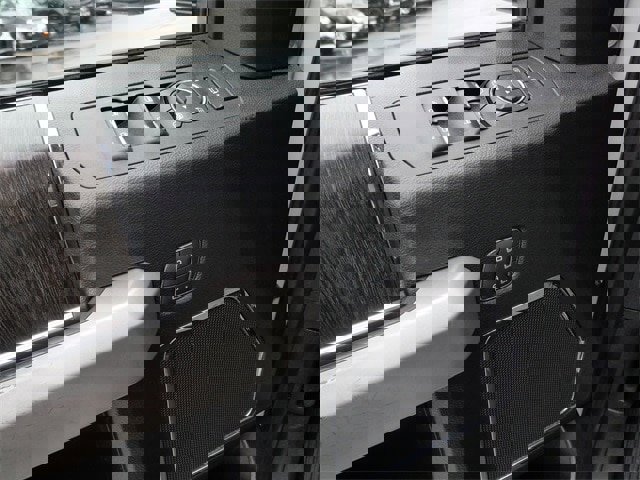 Certified 2021 Ford F350 Lariat w/ Lariat Value Package image 27