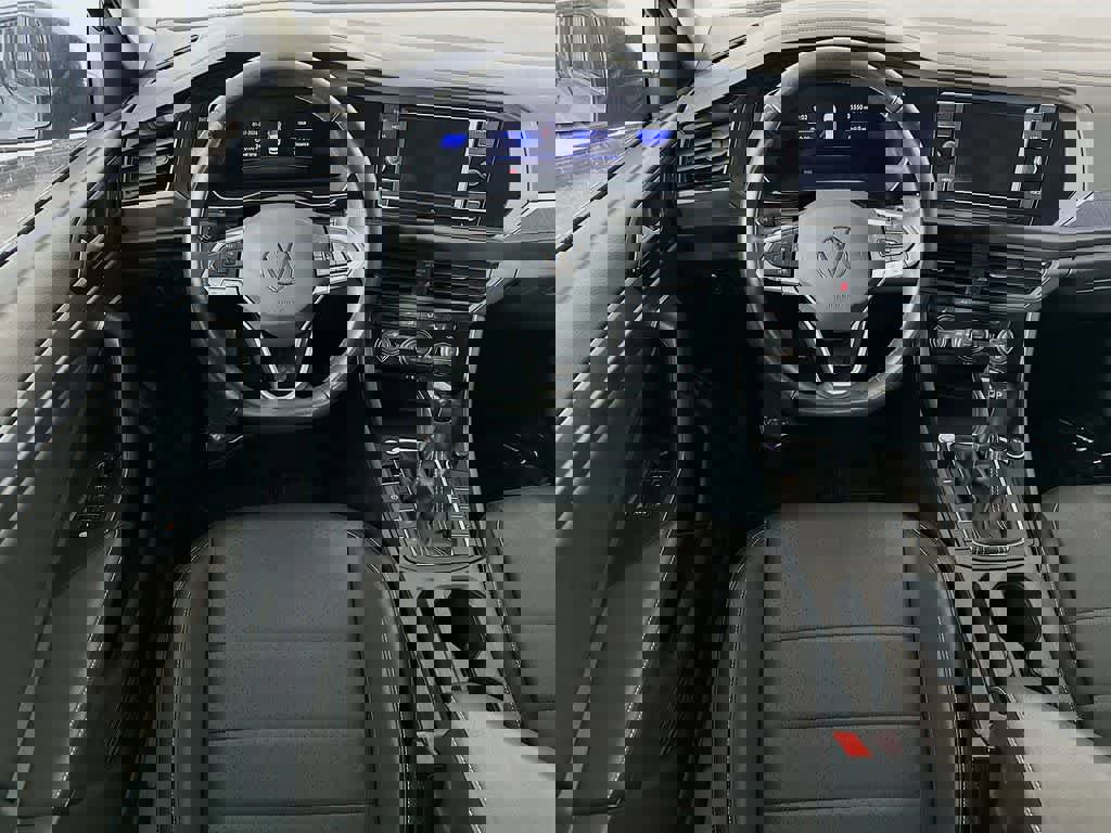 Used 2024 Volkswagen Jetta SE image 13