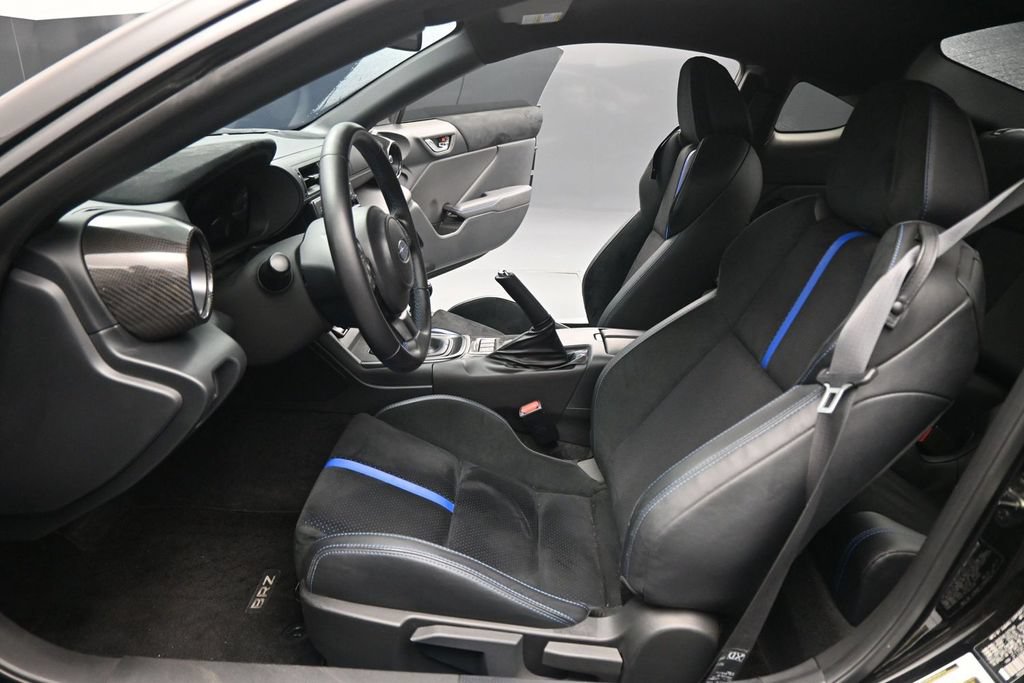 Used 2024 Subaru BRZ tS RWD image 9