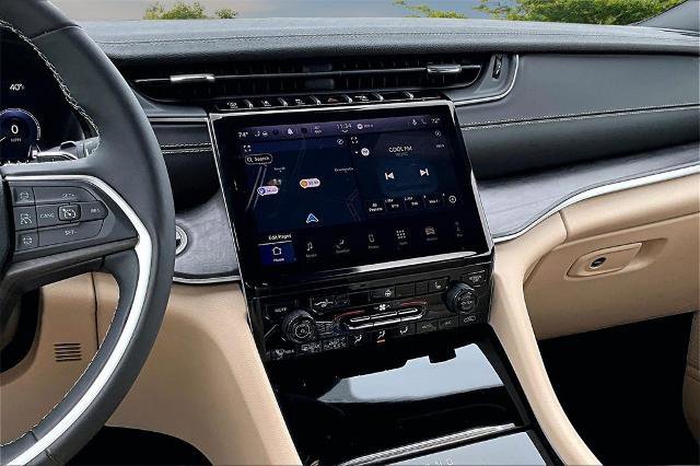 Used 2024 Jeep Grand Cherokee Limited image 8