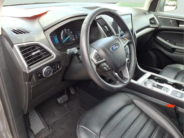 Certified 2024 Ford Edge SEL w/ Convenience Package AWD/4WD image 17