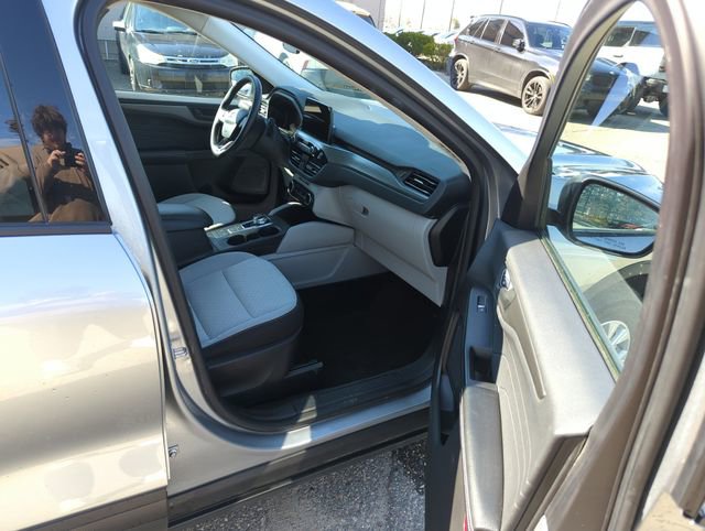 Certified 2024 Ford Escape Active AWD/4WD image 22
