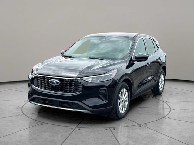 Certified 2023 Ford Escape Active w/ Tech Pack #2 FWD image 3