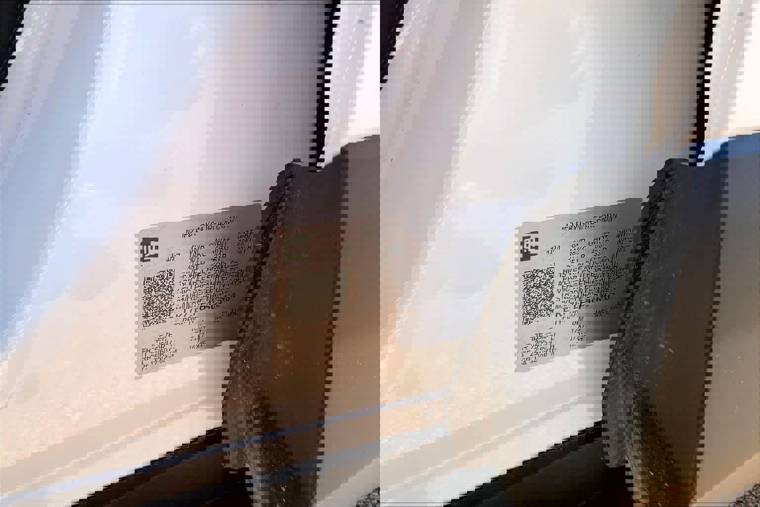 Used 2025 Chevrolet Trax LS image 37