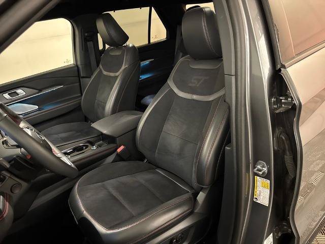 Certified 2025 Ford Explorer ST AWD/4WD image 19