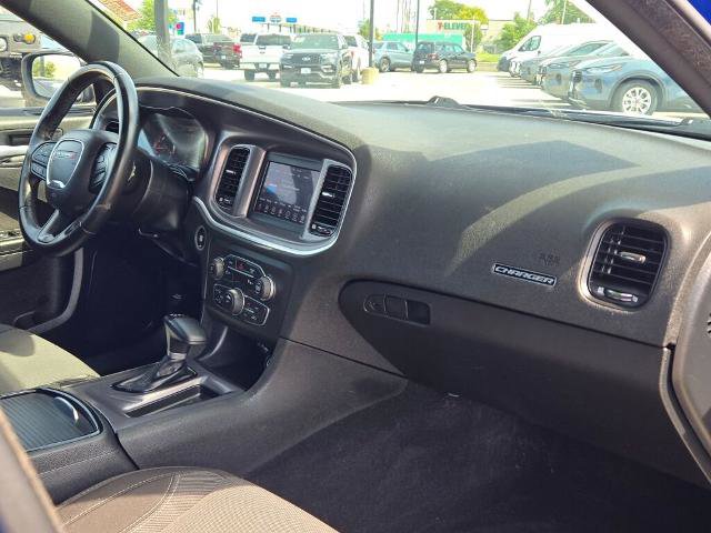 Used 2021 Dodge Charger SXT w/ Blacktop Package image 7