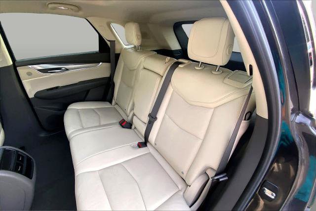Used 2018 Cadillac XT5 Luxury w/ Driver Awareness Package AWD/4WD image 21