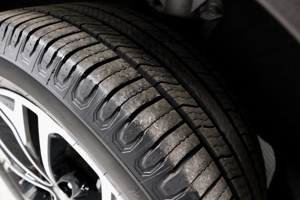 Used 2020 Hyundai Santa Fe Limited image 21