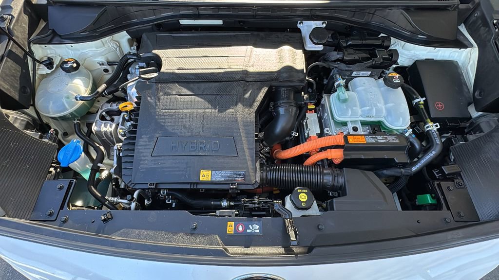 Used 2017 Kia Niro EX image 25