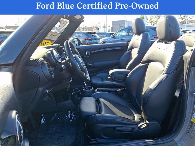 Used 2019 MINI Cooper S w/ Signature Upholstery Package image 17