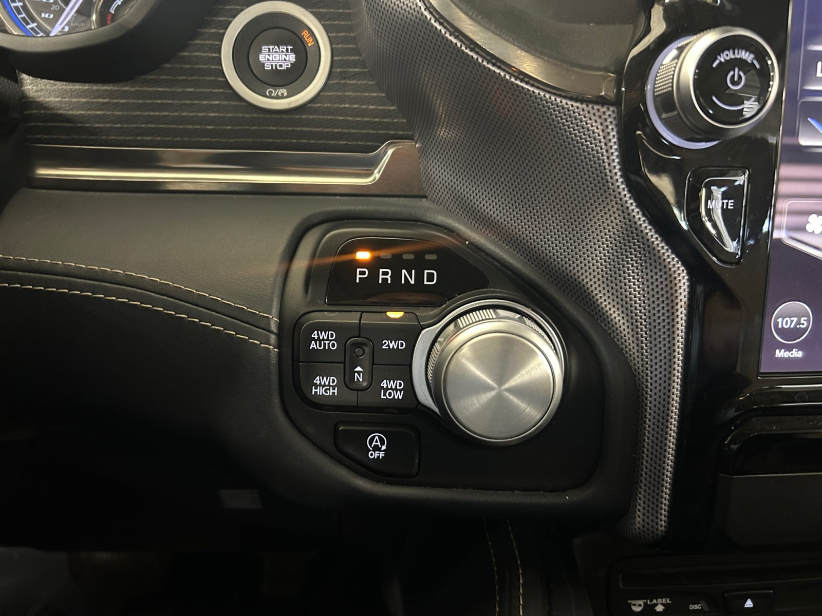 Used 2019 RAM 1500 Limited AWD/4WD image 17