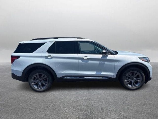 Certified 2025 Ford Explorer Active AWD/4WD image 6