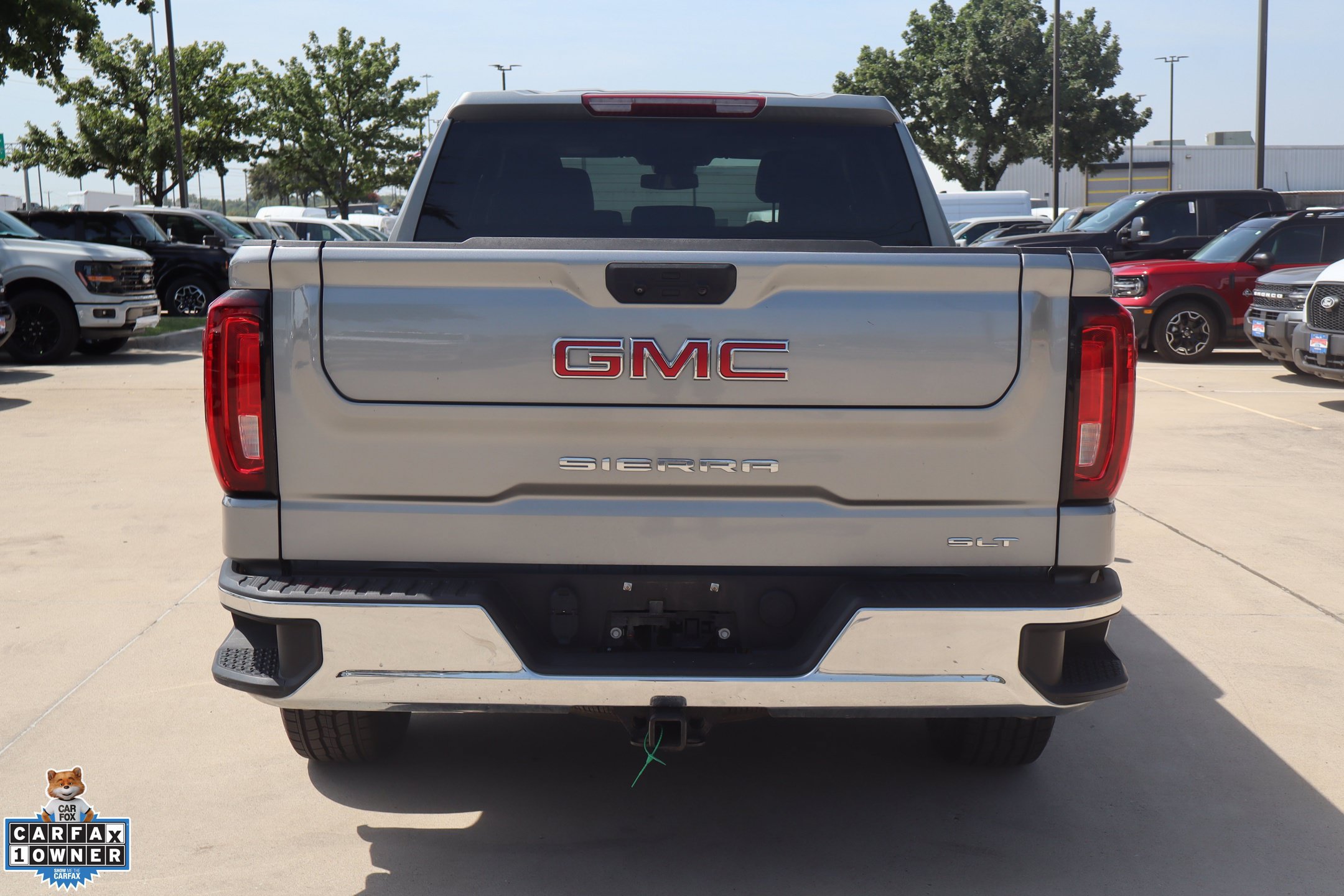 Used 2025 GMC Sierra 1500 SLT AWD/4WD image 4