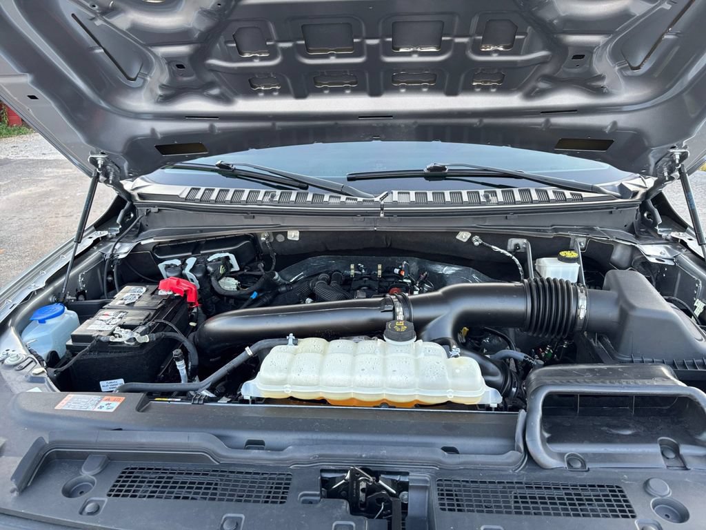 Certified 2024 Ford Expedition XLT RWD image 25