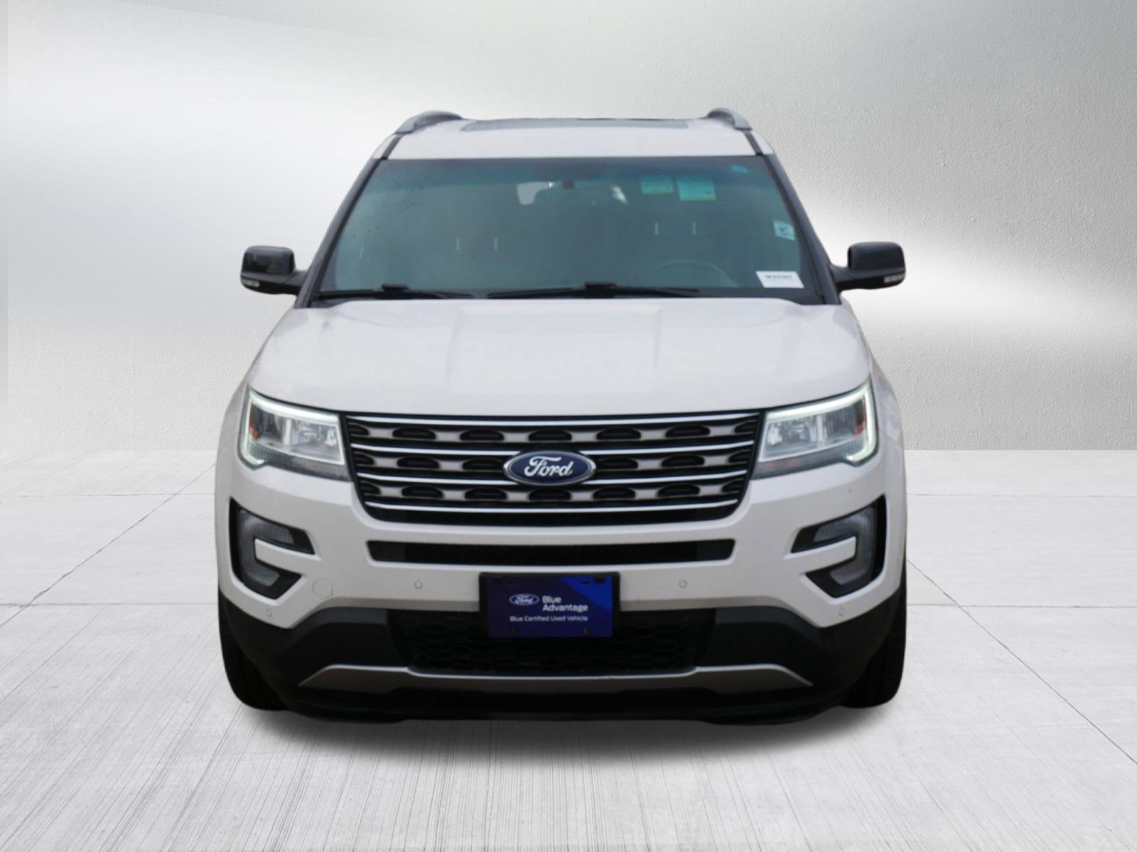 Certified 2017 Ford Explorer XLT w/ Equipment Group 202A image 8