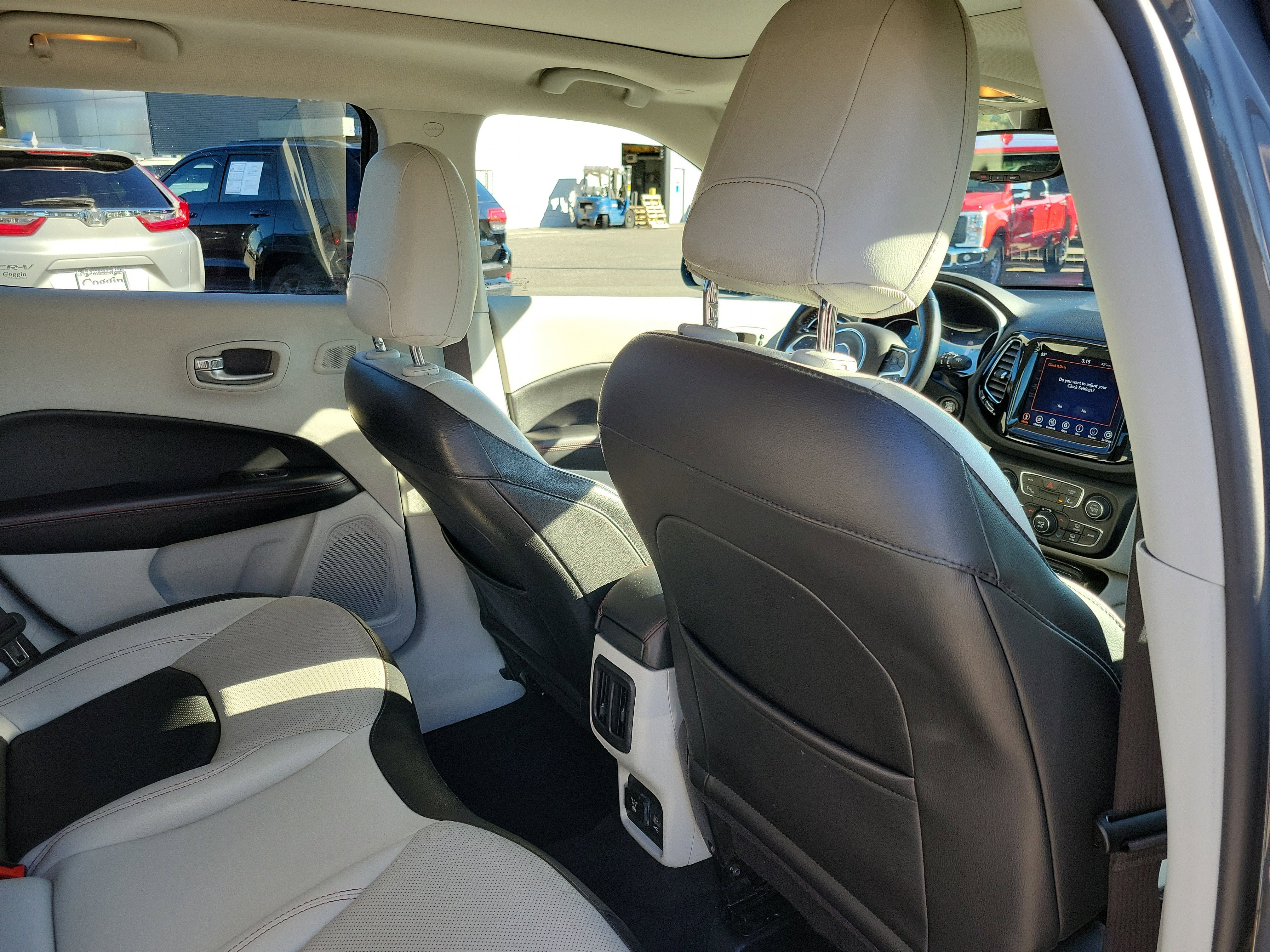 Used 2021 Jeep Compass Limited w/ Sun and Sound Group image 25