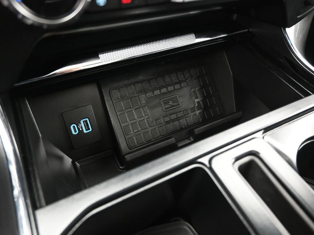 Certified 2022 Ford F150 Lariat w/ Equipment Group 502A High image 18