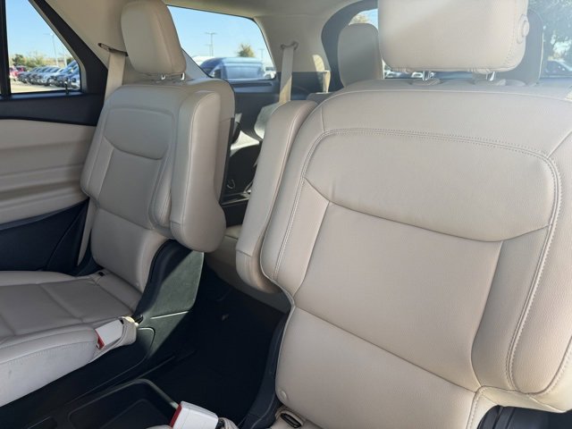 Certified 2020 Ford Explorer XLT w/ Equipment Group 202A image 21