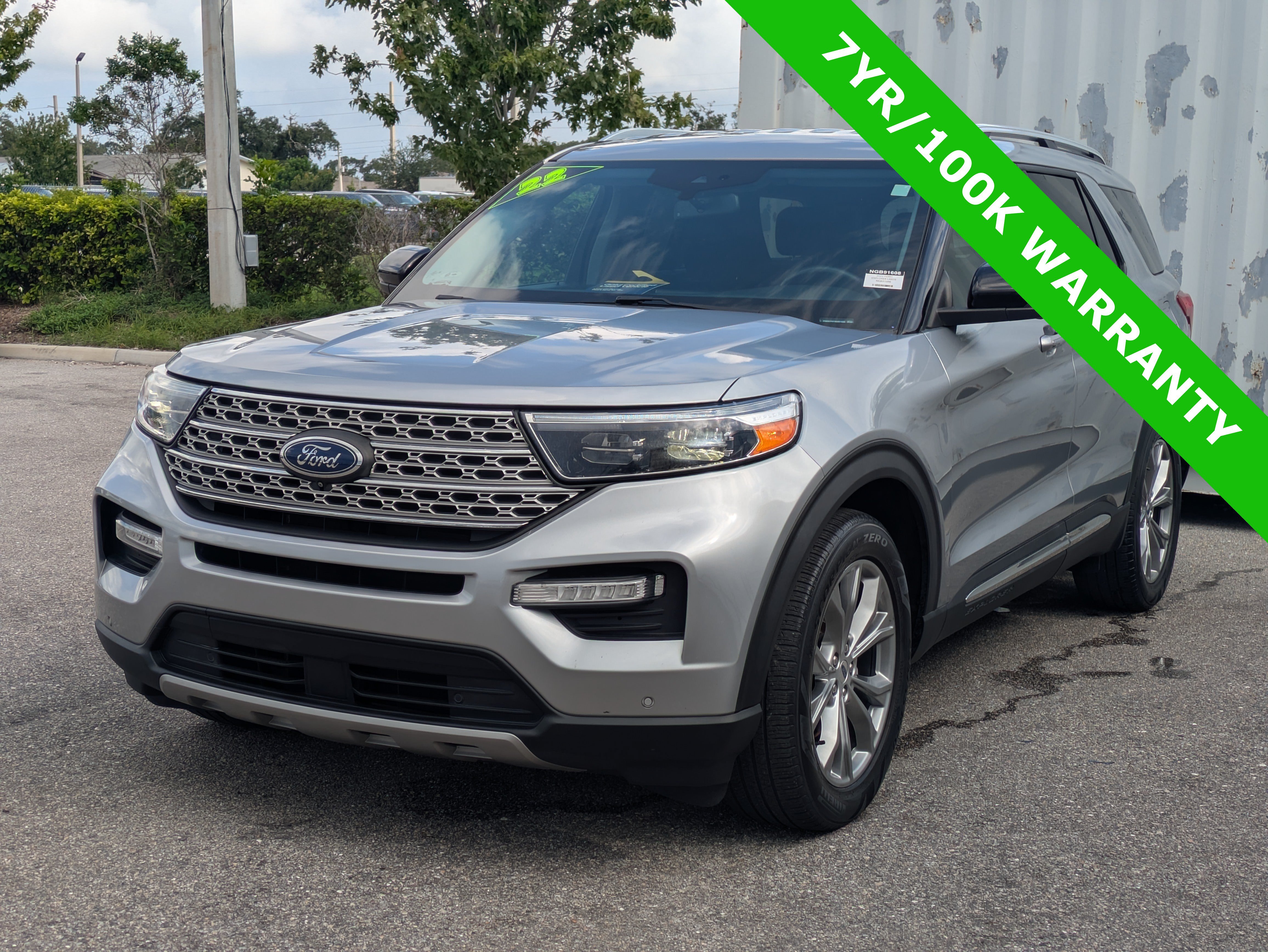 Certified 2022 Ford Explorer Limited w/ Equipment Group 301A RWD image 8