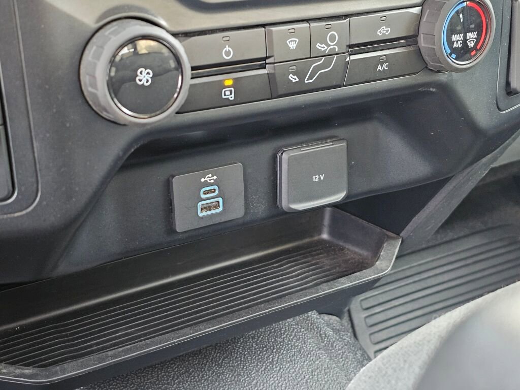 Certified 2024 Ford F350 XLT image 27