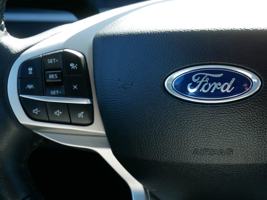 Certified 2023 Ford Explorer XLT w/ Equipment Group 202A image 19