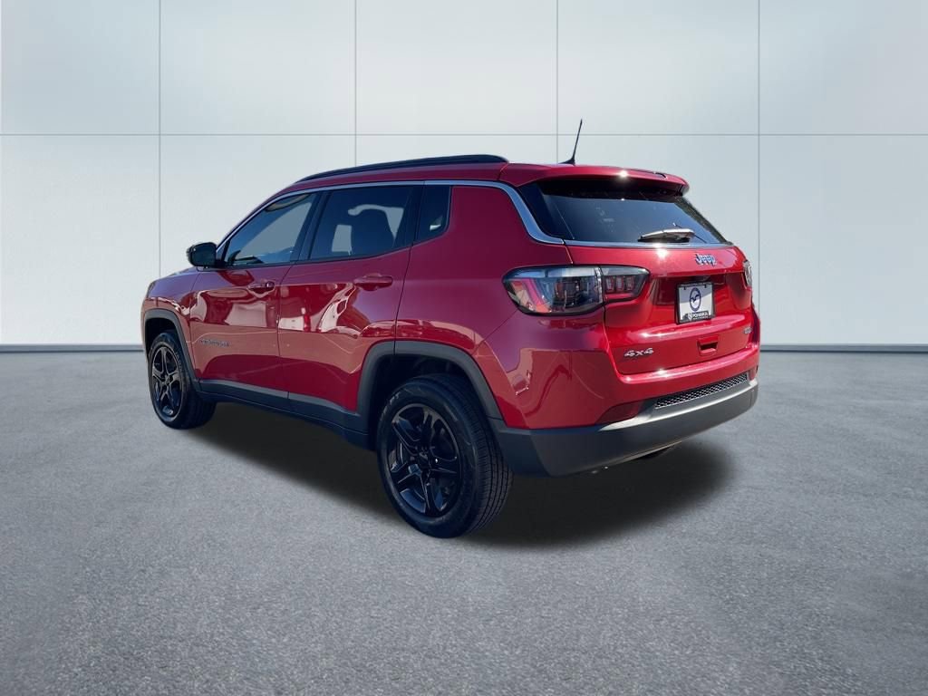 Used 2024 Jeep Compass Latitude image 7