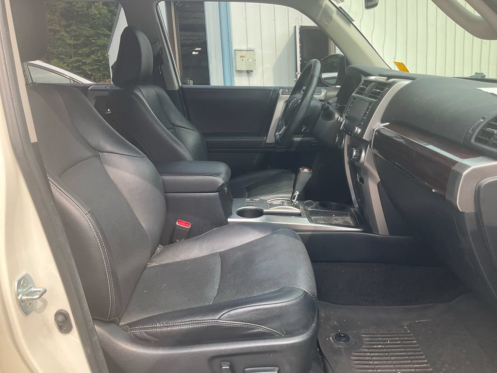 Used 2020 Toyota 4Runner Limited RWD image 12
