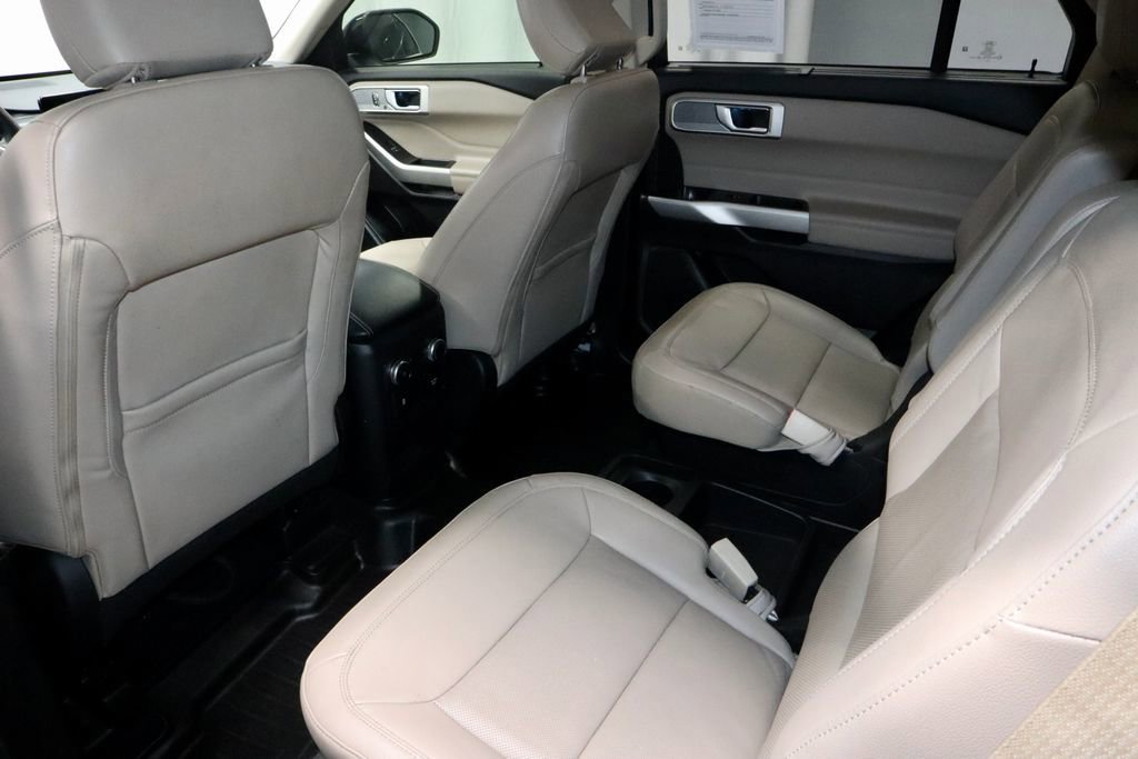 Certified 2021 Ford Explorer Limited w/ Equipment Group 301A image 22