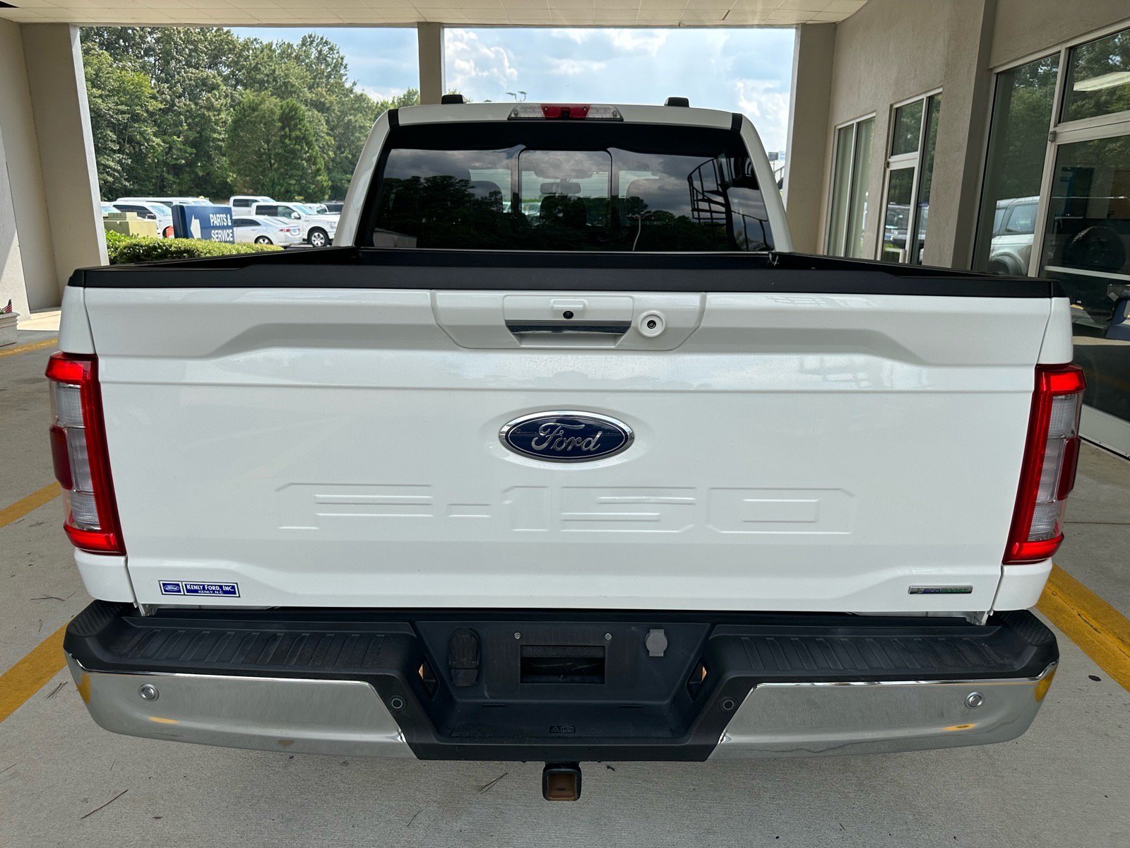 Certified 2023 Ford F150 Lariat w/ Trailer Tow Package AWD/4WD image 12