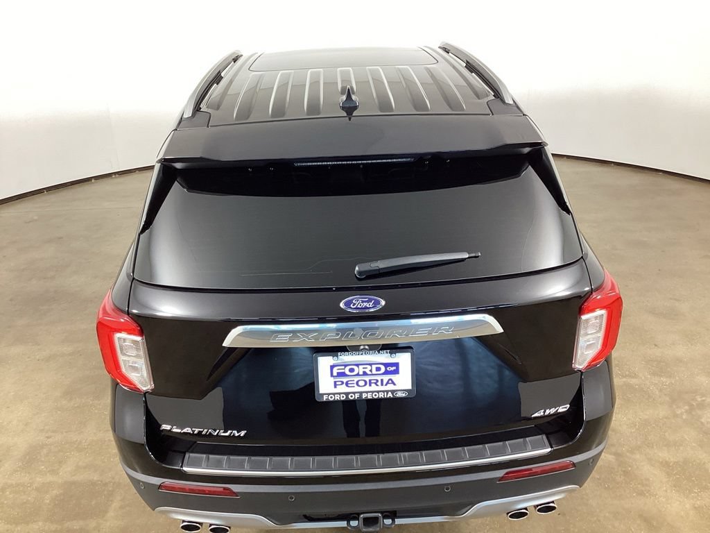 Certified 2023 Ford Explorer Platinum w/ Technology Package AWD/4WD image 11